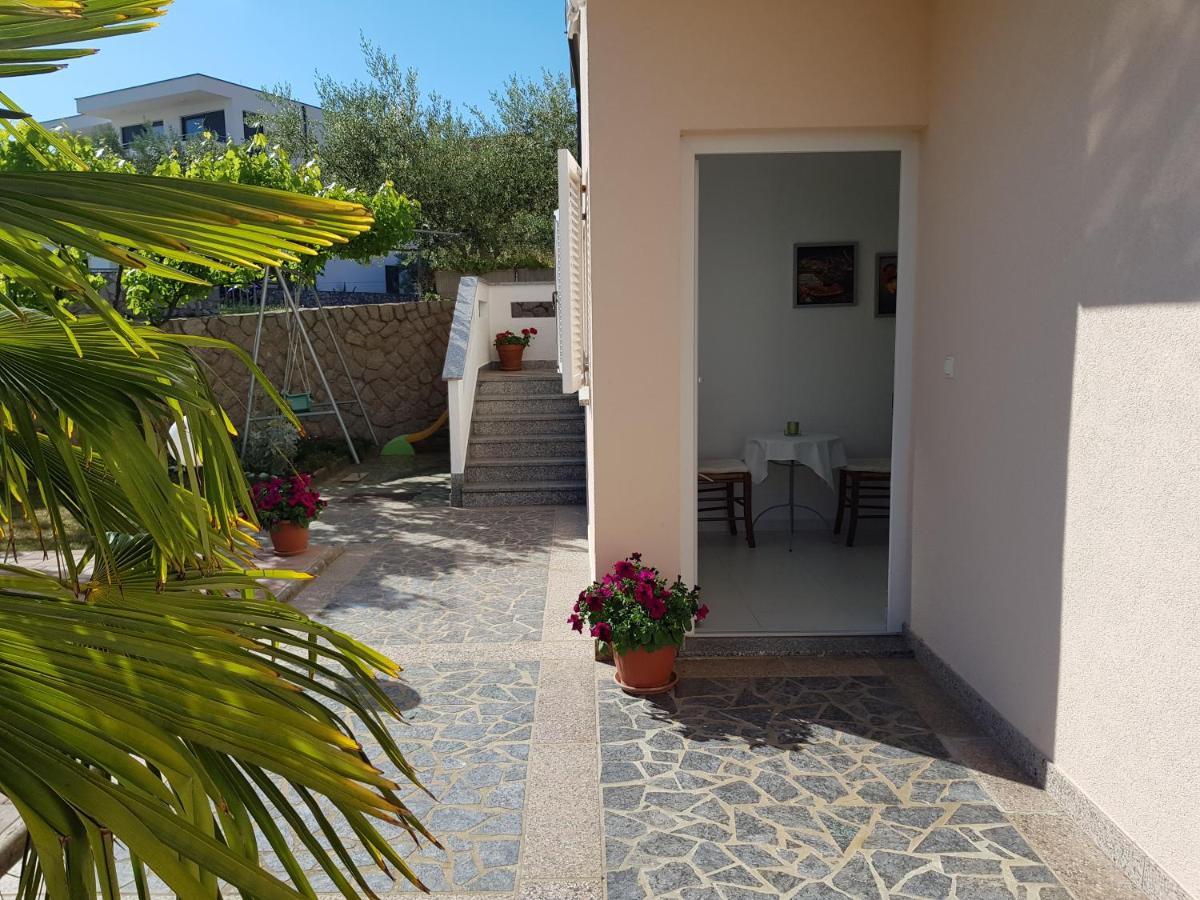 Apartmani Assa Krk Krk Town Εξωτερικό φωτογραφία